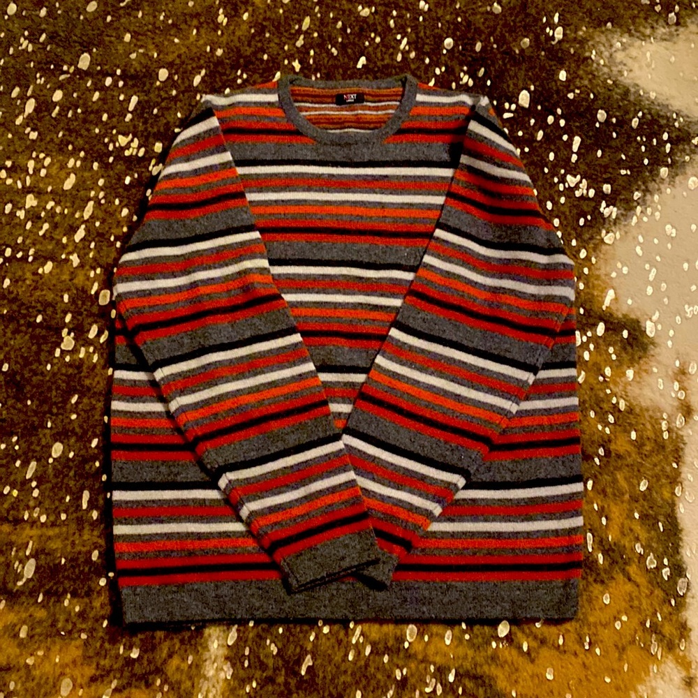 Size latge never worn next sweater